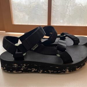 Size 6 Teva Sport Sandal